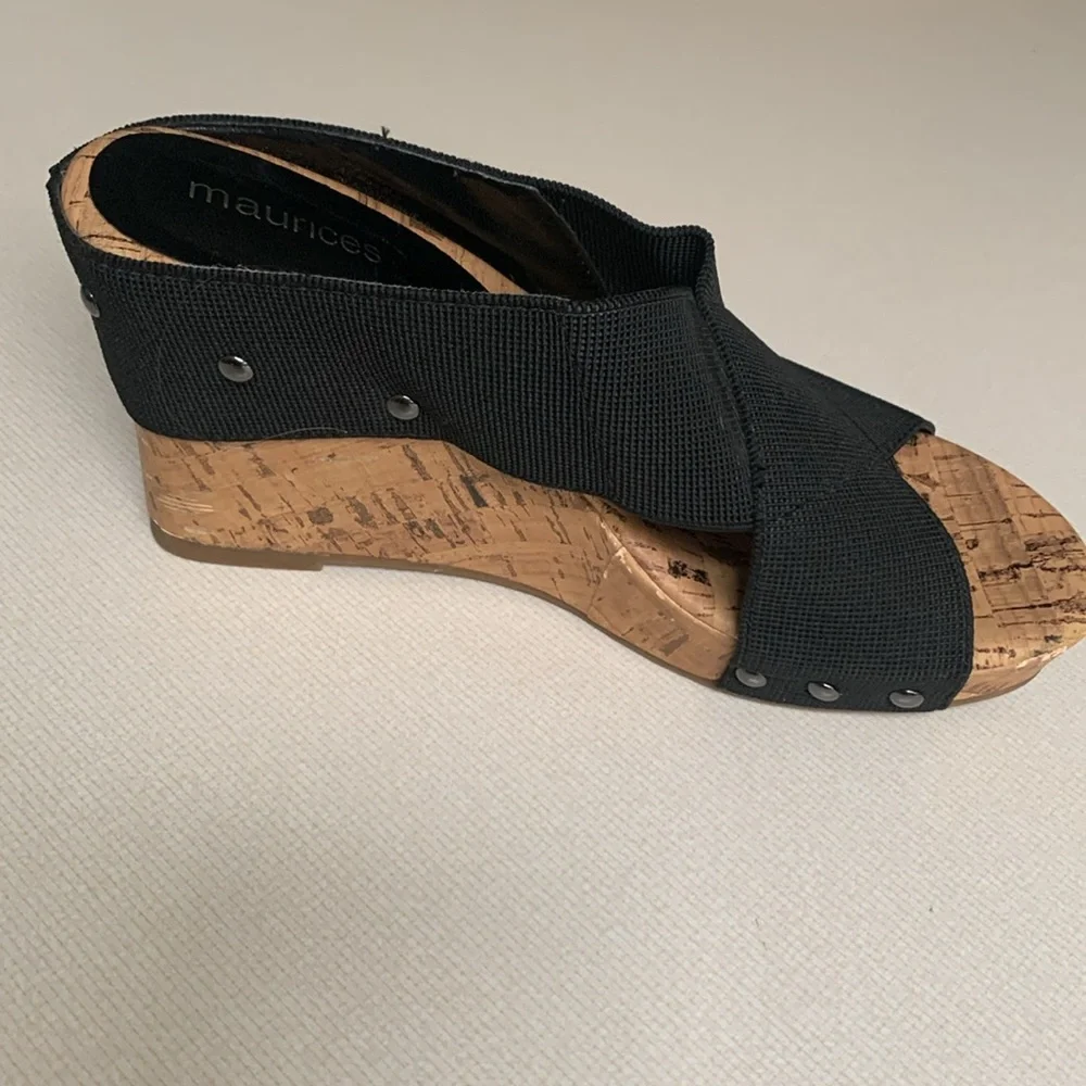 Maurice’s Elastic Black Strap Cork Platform Sandals
